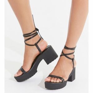 UO Claire Lace-Up Platform Sandal